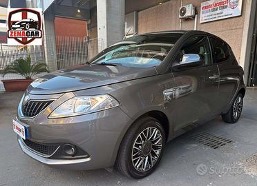 Lancia Ypsilon 1.0 FireFly 5 porte S&S Hybrid Gold