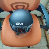 Casco Givi demi-jet in materiale termoplastico