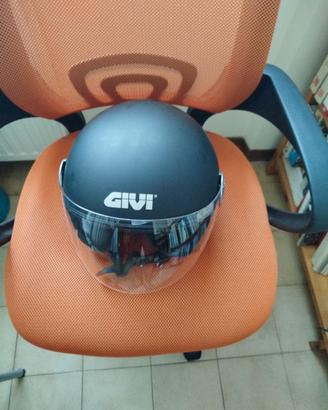 Casco Givi demi-jet in materiale termoplastico