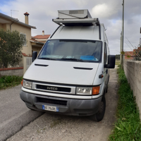 Furgone IVECO DAILY