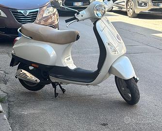 Vespa Scooter Vespa Lx 50 2t 2008 Vespa LX 50 2T Genuine