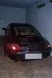 Porsche 996 carrera 4