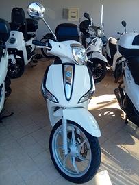 piaggio liberty 50 nev
