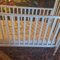 Lettino con materasso, marca Pali