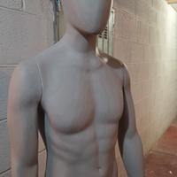 Manichino stilizzato