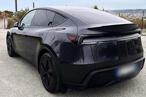 Tesla Model Y RWD LONG RANGE 2025
