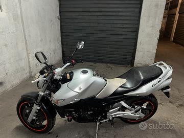Moto Gsr600 Suzuki