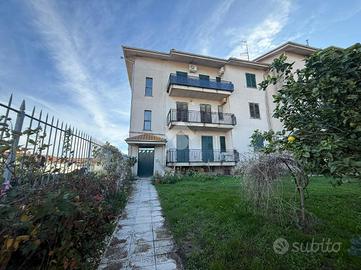 4 LOCALI A CORIGLIANO-ROSSANO