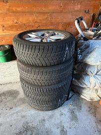 Kit 4 gomme invernali con cerchi Audi q3