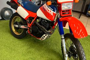 Honda XL 600 r paris Dakar