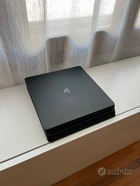 Ps4 + 2 controller + 2 giochi