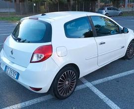 RENAULT Clio 3ª serie - 2009