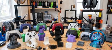 supporti stampati in 3d per controller e cuffie