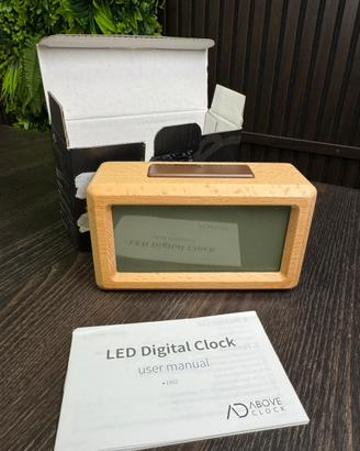 Orologio Digitale LED in Legno