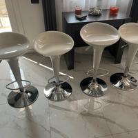 4 sgabelli con alzata