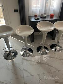 4 sgabelli con alzata