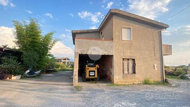 CASA INDIPENDENTE A SAN NICOLA ARCELLA