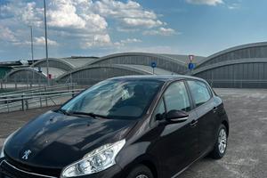 Peugeot 208 82 CV – 80.000 km