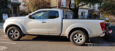 Nissan navara np300
