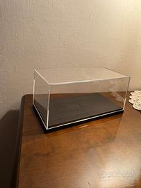 4 teche esposizione NUOVE modellini auto 1:43