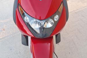 Piaggio Beverly 200 