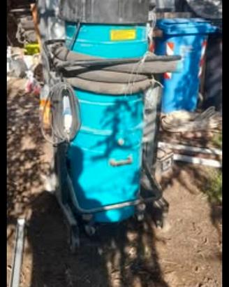 Aspirapolvere industriale monofase.