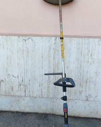 Decespugliatore Honda UMK 425 LE