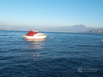 Motoscafo cabinato barca 2 motori Garda coronet 24