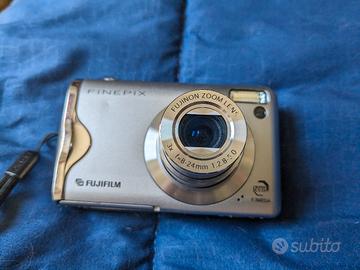 Fujifilm F20