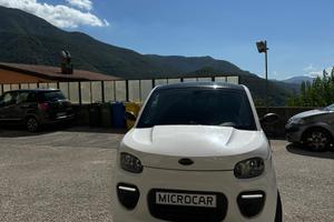 microcar duè