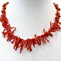 Collana con ramo di corallo rosso