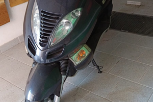 Scooter 150 Kymco Bet & win