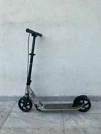 monopattino Oxelo per bambini dai 7 ai 10 anni