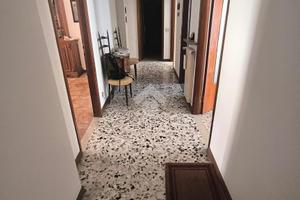 3 LOCALI A PIACENZA