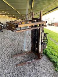 Carrello elevatore posteriore con attacco a 3 punt