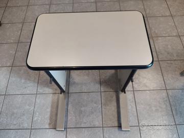 2 Tavolini piccoli / porta stampante