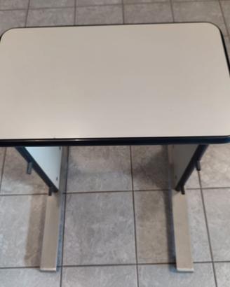 2 Tavolini piccoli / porta stampante