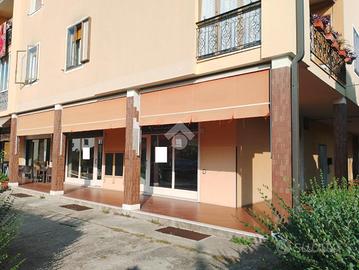 NEGOZIO A BORGOSATOLLO