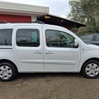 kangoo con trasporto disabili