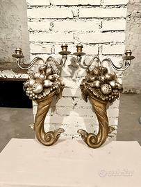 Coppia Di Applique I A Forma Di Cornucopia