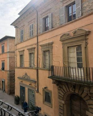Immobile di 90 m² con 2 locali a Città di Castello
