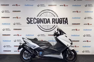 Yamaha T Max 530
