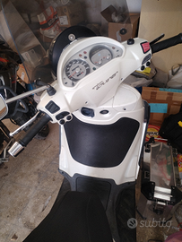 Beverly 125 anno 2009