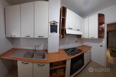 cucina componibile + credenza coordinata