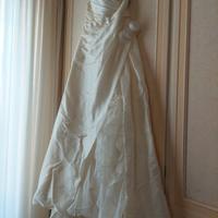 Abito da sposa in chiffon in seta avorio