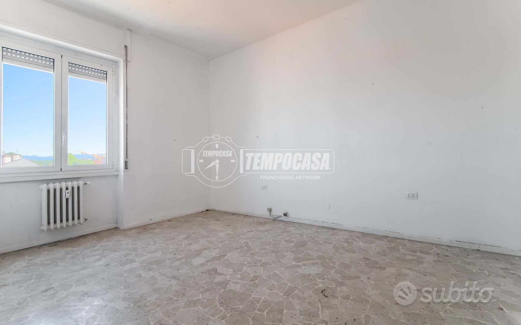 Appartamento – Saronno, Campo Sportivo-Colombara - Altro