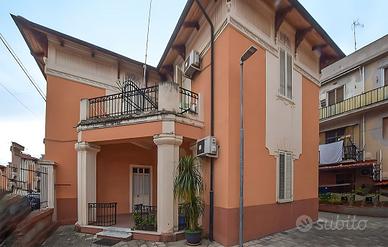 Appartamento turistico ammobiliato "Dimora Pescato
