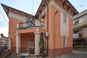 Appartamento turistico ammobiliato "Dimora Pescato