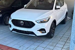 Mg zs luxsury
