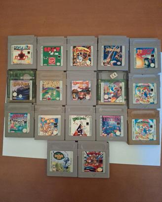Lotto 17 giochi Nintendo Game Boy e Color